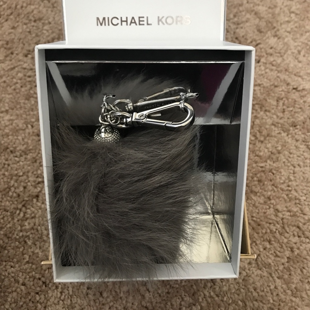 Michael Kors Faux Fur Fashion Pom